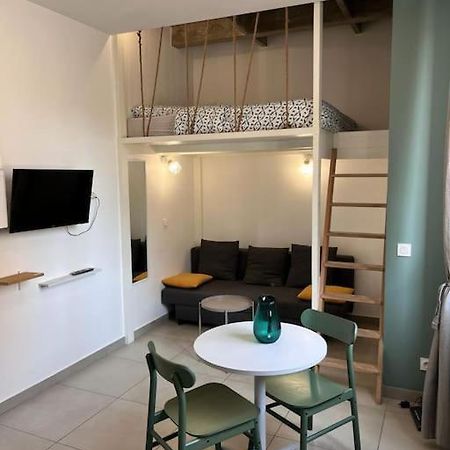 Apartmán Le Pressense Vénissieux Exteriér fotografie