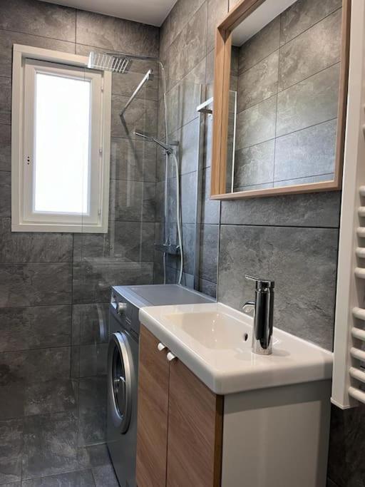 Apartmán Le Pressense Vénissieux Exteriér fotografie